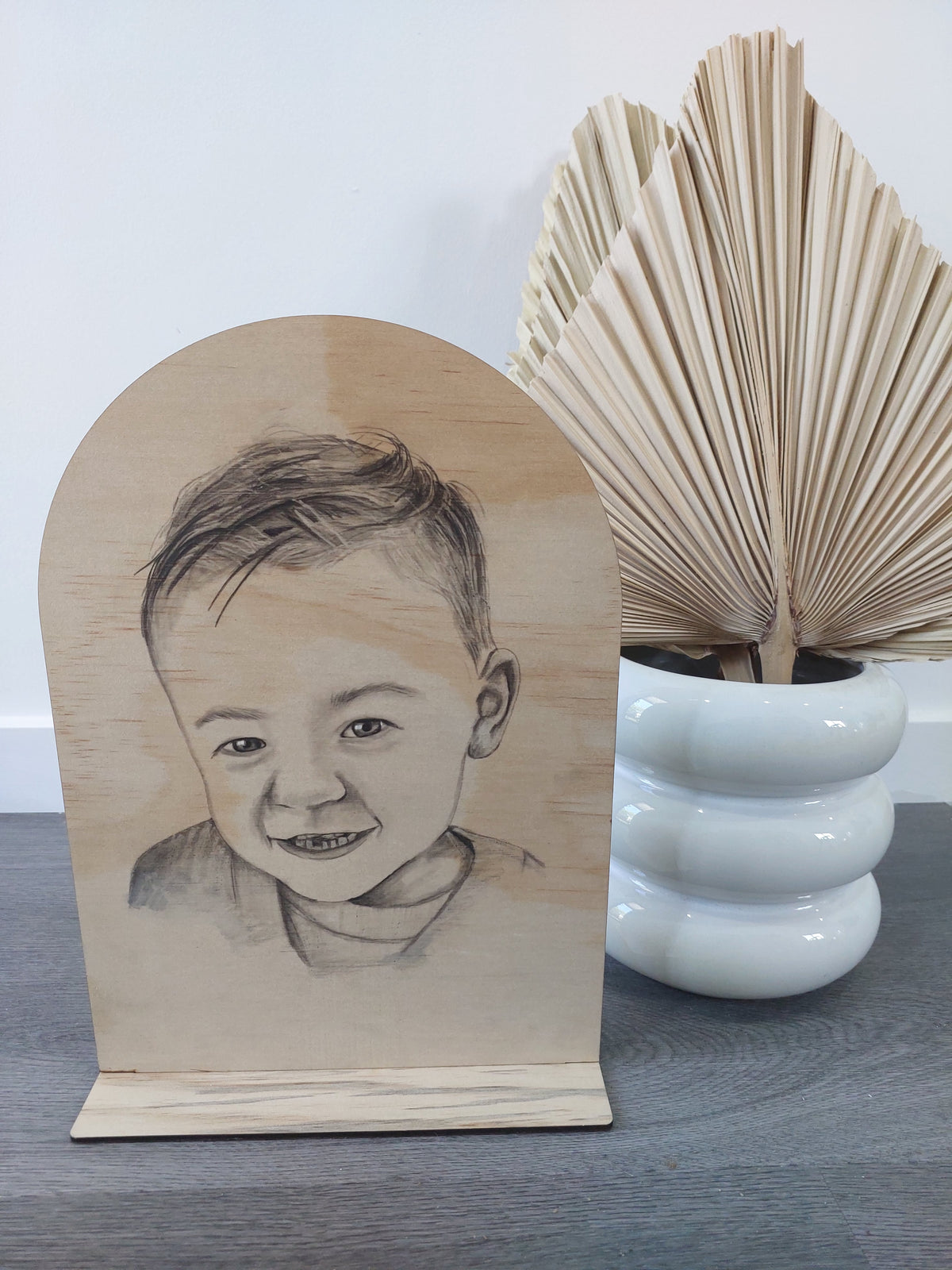 Custom Portrait Keepsake Arch Stand
