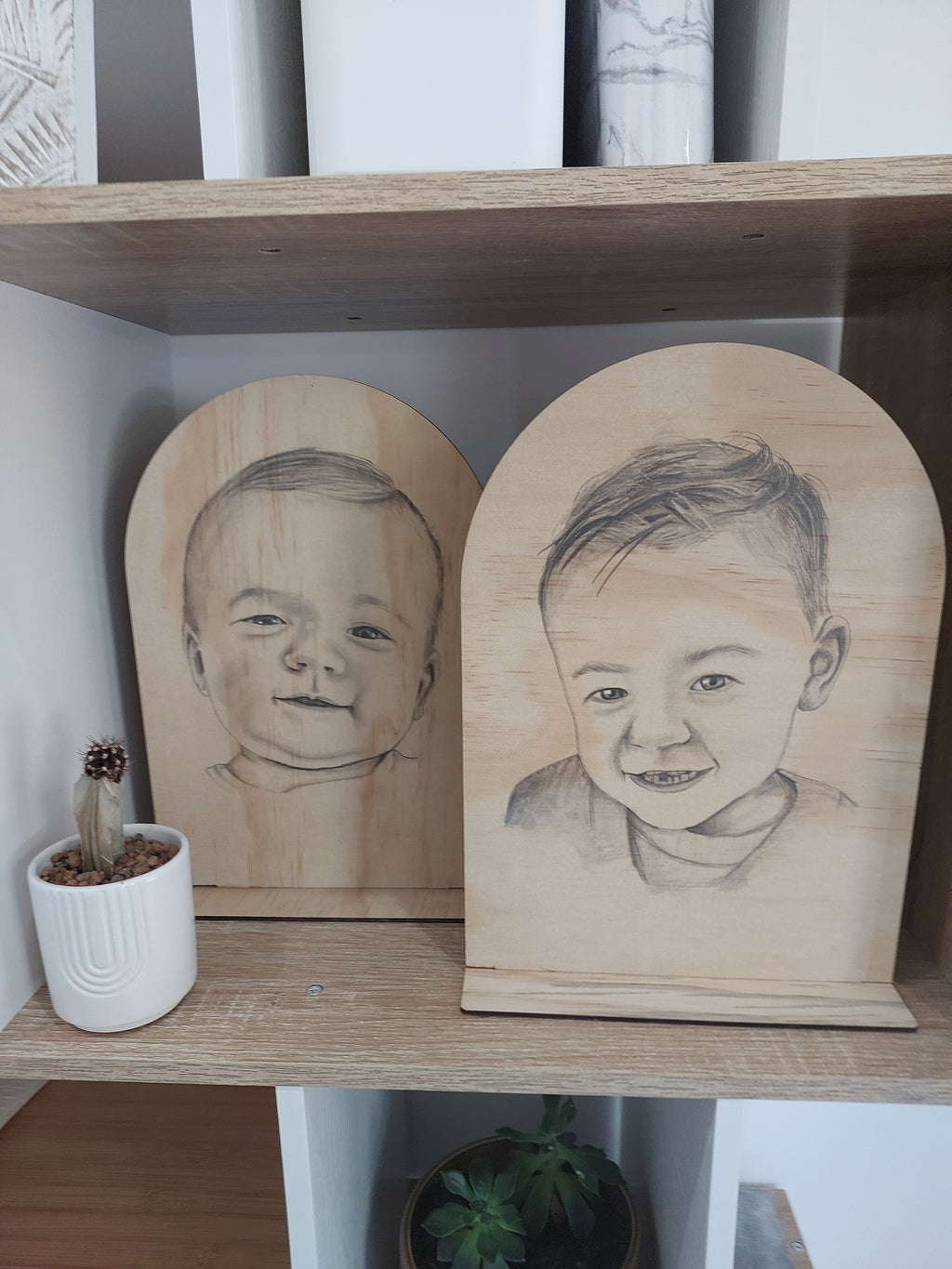 Custom Portrait Keepsake Arch Stand